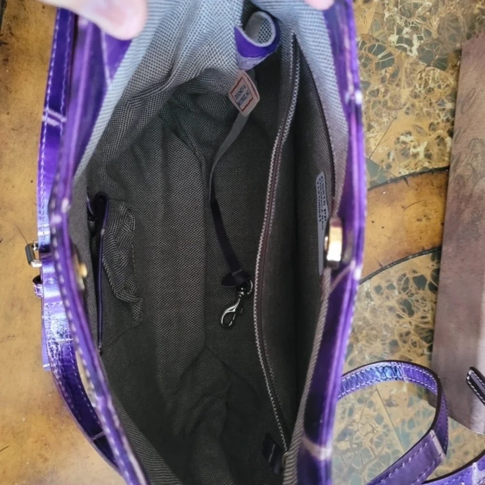 Dooney & Bourke Purple Leather Women's Bag - Picture 6 of 10